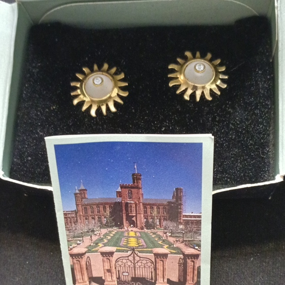 Gold Sunburst Pearl Stud Earrings - Elegant Women’s Jewelry